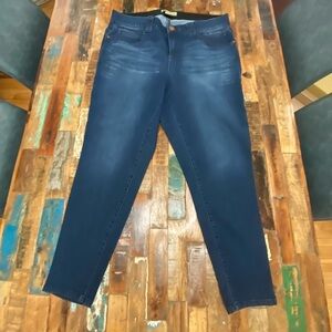 Democracy Dark Blue Women's “Ab” technology   Straight Leg Jeans